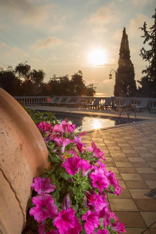 Niki Sunrise Apartments Гастури Экстерьер фото